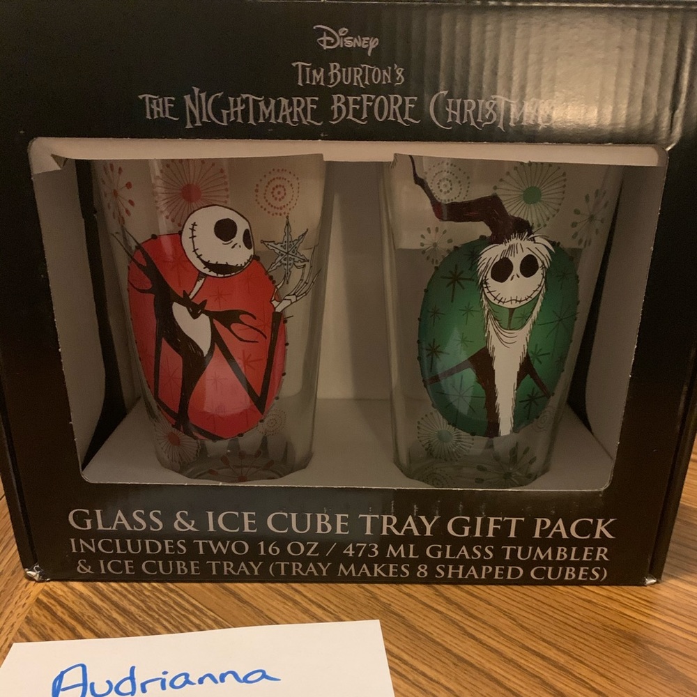 Nightmare before Christmas glass cups w/ice tray